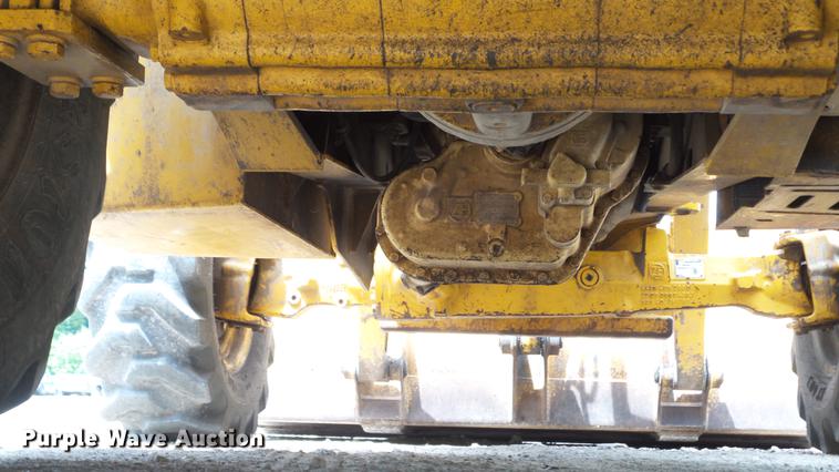 image for item DD7273 1997 John Deere 310SE backhoe