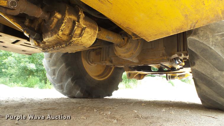 image for item DD7273 1997 John Deere 310SE backhoe