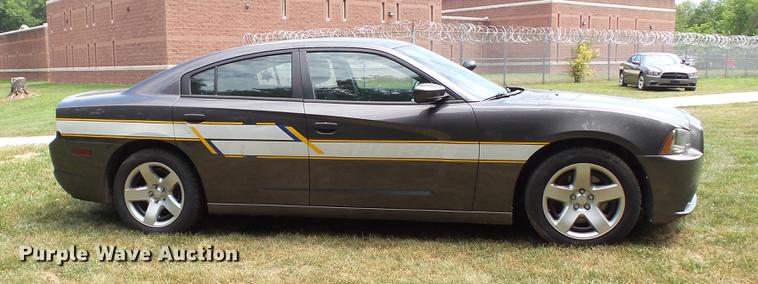 image for item DD7279 2013 Dodge Charger Police
