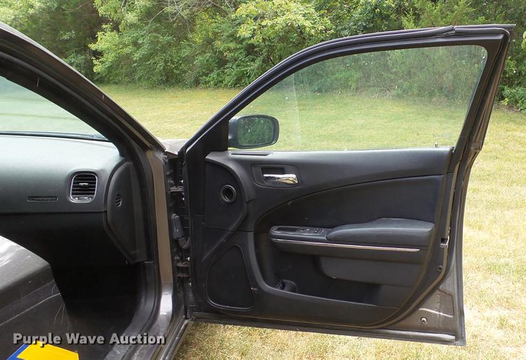 image for item DD7279 2013 Dodge Charger Police