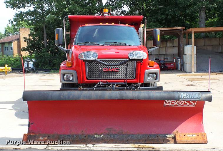 image for item DD7282 2009 GMC C7500 dump truck