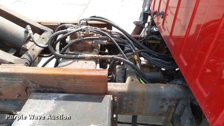 image for item DD7282 2009 GMC C7500 dump truck