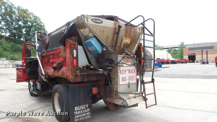 image for item DD7282 2009 GMC C7500 dump truck
