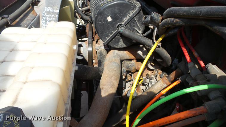 image for item DD7282 2009 GMC C7500 dump truck