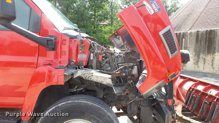 image for item DD7282 2009 GMC C7500 dump truck