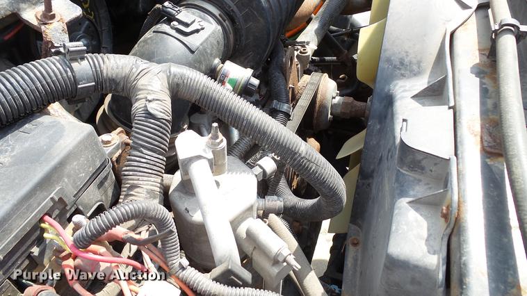 image for item DD7282 2009 GMC C7500 dump truck