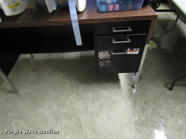 image for item DD7506 Office supplies and equipment