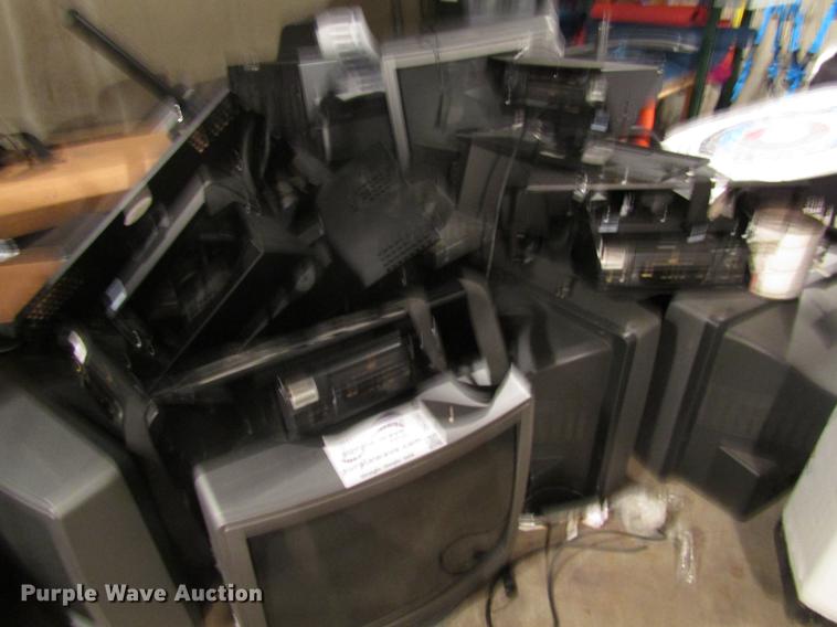 image for item DD7507 Office supplies and equipment