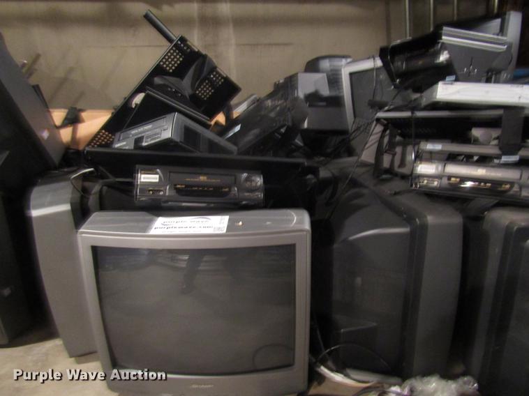 image for item DD7507 Office supplies and equipment