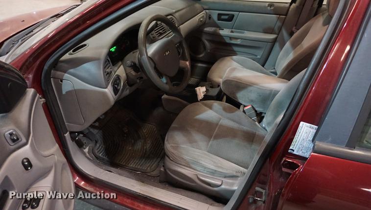 image for item DD7834 2005 Ford Taurus