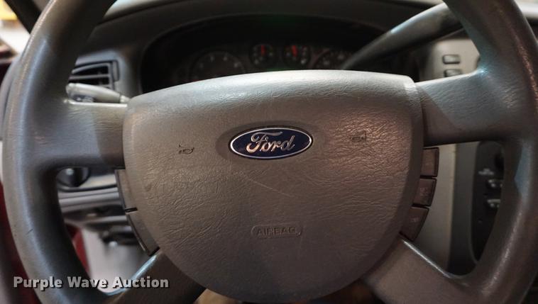 image for item DD7834 2005 Ford Taurus