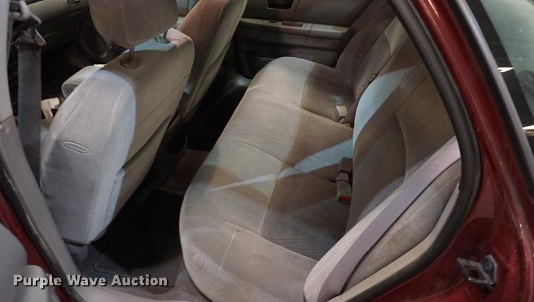 image for item DD7834 2005 Ford Taurus