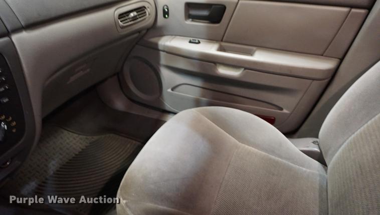 image for item DD7835 2005 Ford Taurus