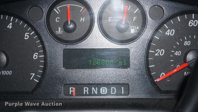 image for item DD7835 2005 Ford Taurus