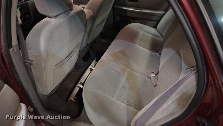 image for item DD7835 2005 Ford Taurus