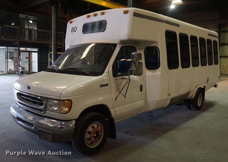 image for item DD7836 1998 Ford Econoline E450 Super Duty bus