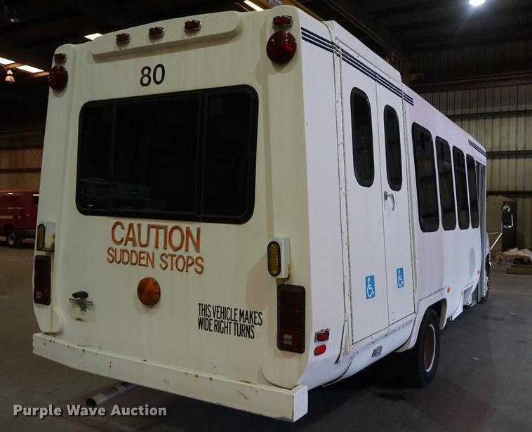 image for item DD7836 1998 Ford Econoline E450 Super Duty bus