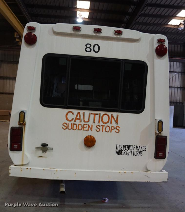 image for item DD7836 1998 Ford Econoline E450 Super Duty bus