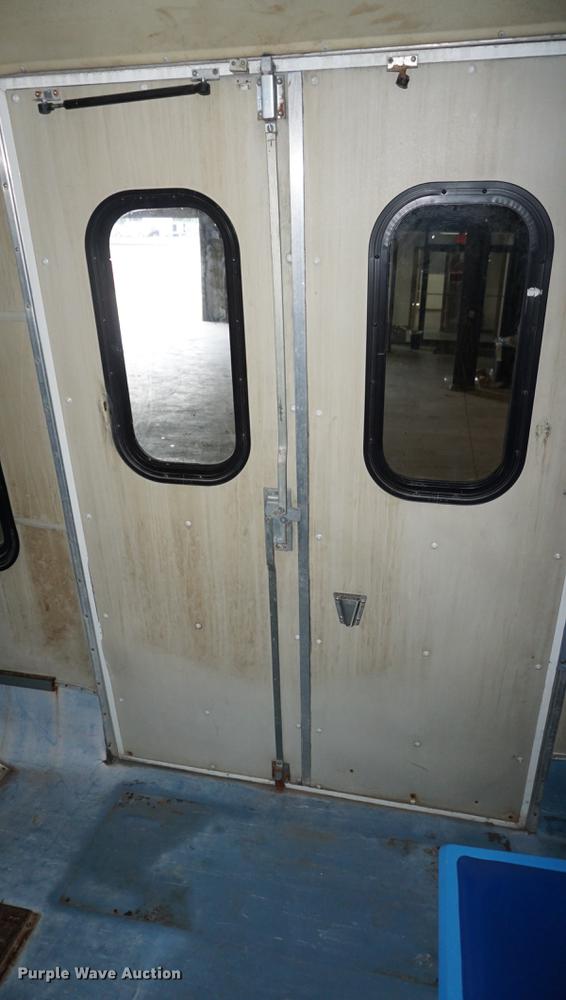 image for item DD7836 1998 Ford Econoline E450 Super Duty bus