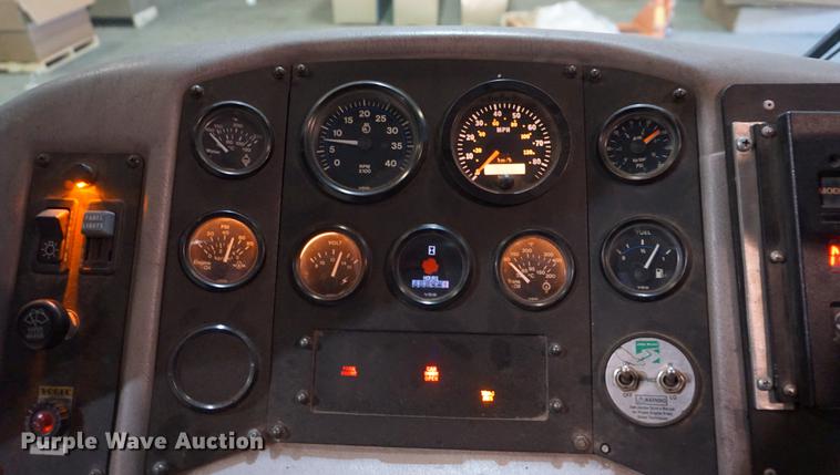 image for item DD7837 2001 HME pumper fire truck