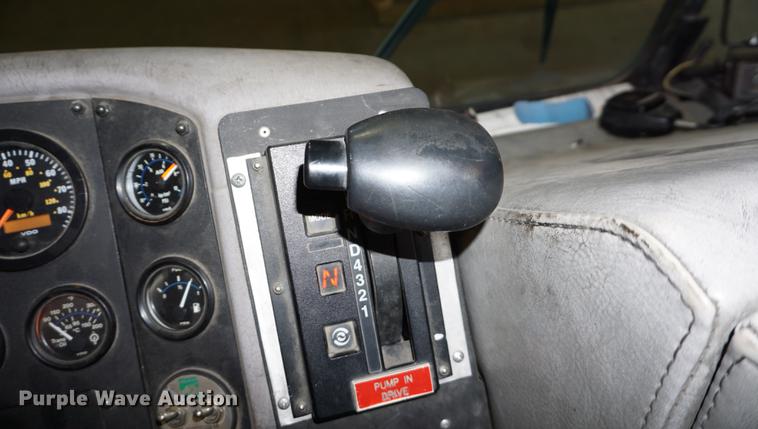 image for item DD7837 2001 HME pumper fire truck