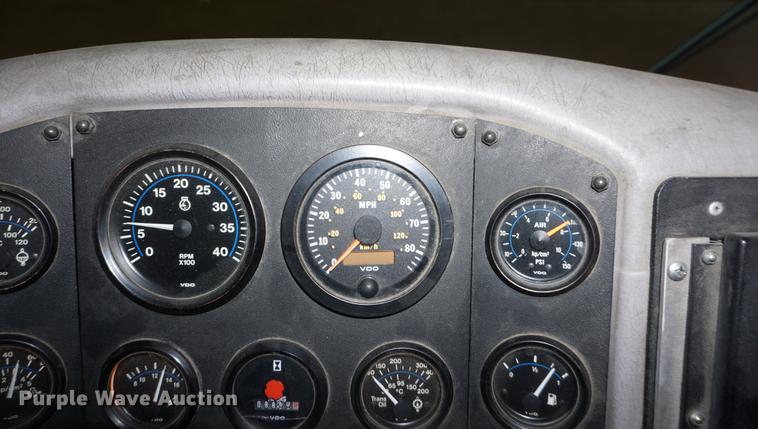 image for item DD7837 2001 HME pumper fire truck