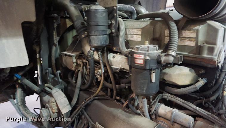 image for item DD7837 2001 HME pumper fire truck