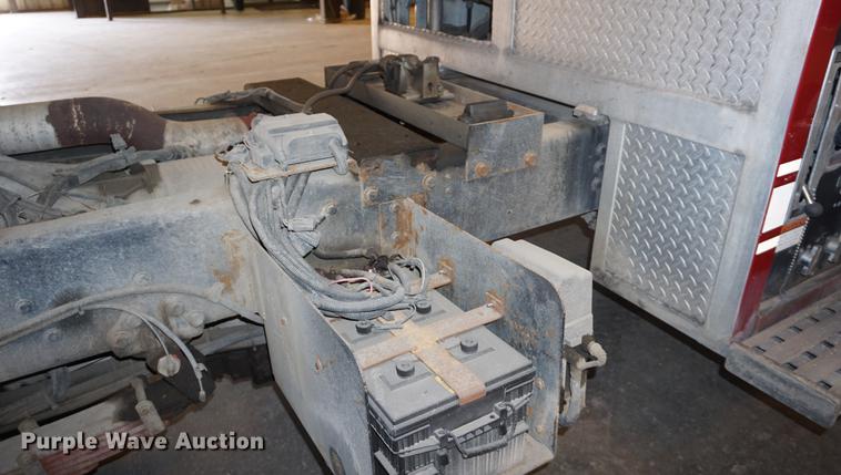 image for item DD7837 2001 HME pumper fire truck