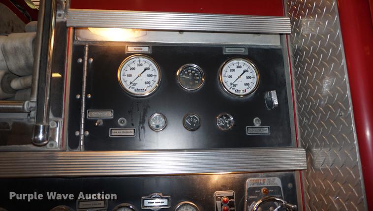 image for item DD7837 2001 HME pumper fire truck