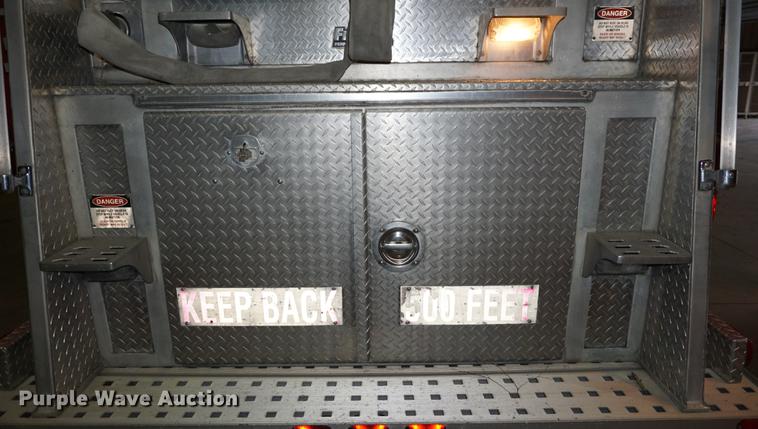 image for item DD7837 2001 HME pumper fire truck