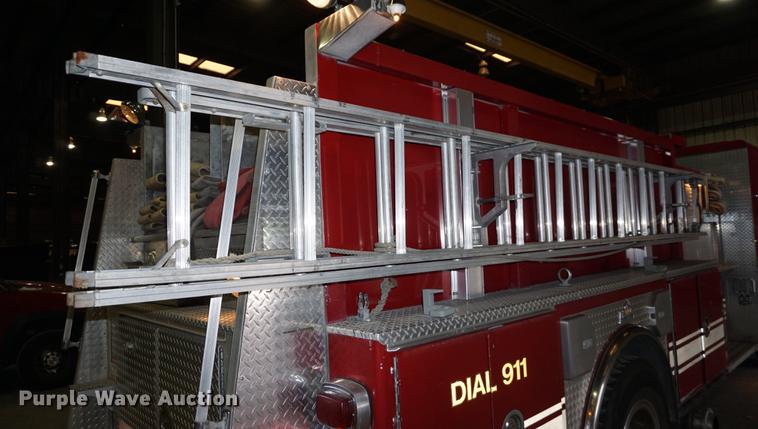 image for item DD7837 2001 HME pumper fire truck