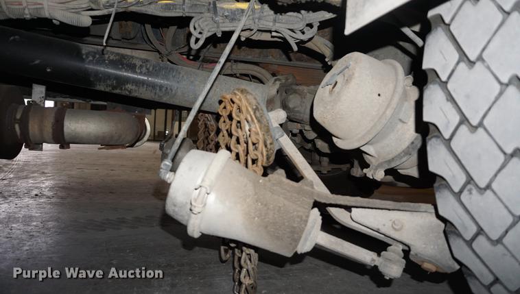 image for item DD7837 2001 HME pumper fire truck