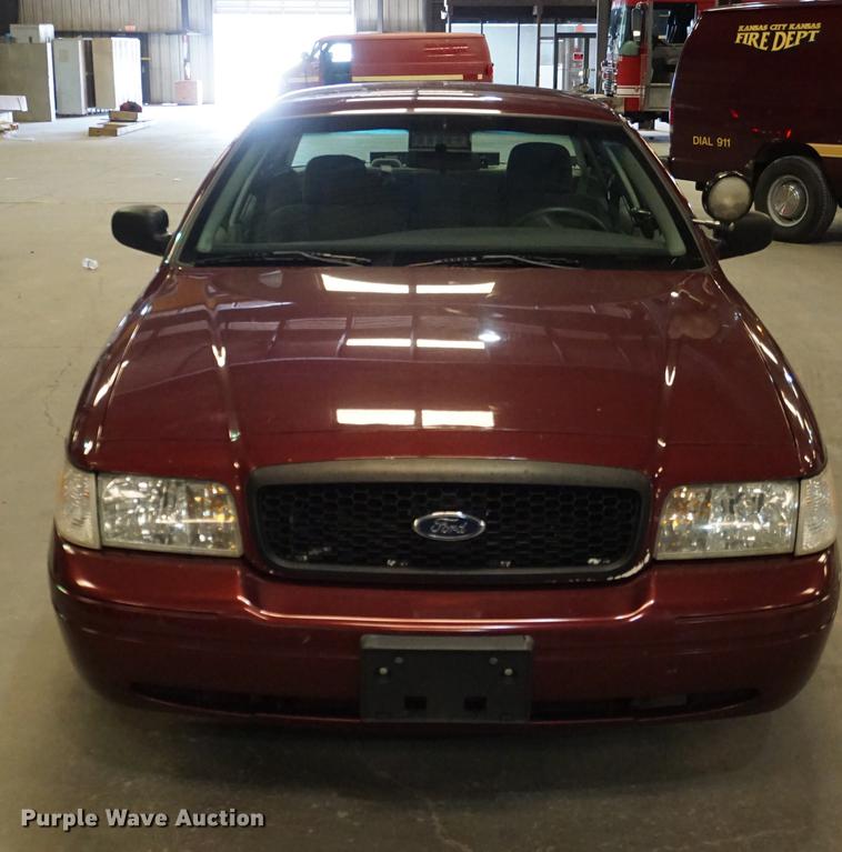 image for item DD7838 2005 Ford Crown Victoria Police Interceptor