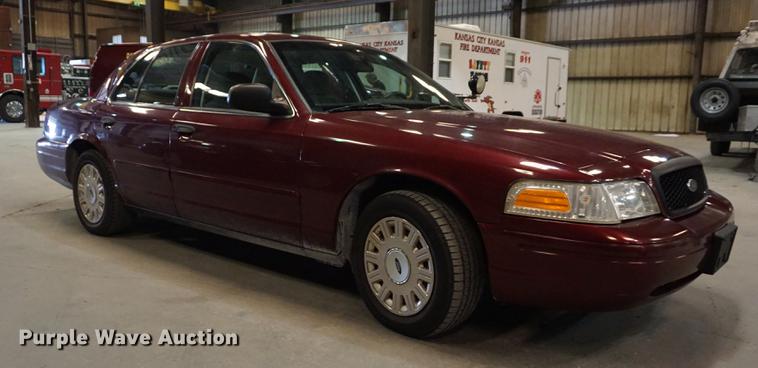 image for item DD7838 2005 Ford Crown Victoria Police Interceptor