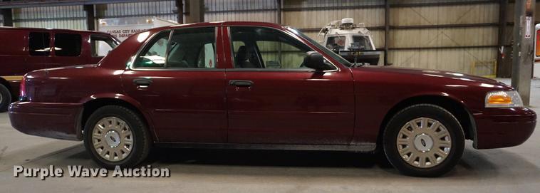 image for item DD7838 2005 Ford Crown Victoria Police Interceptor
