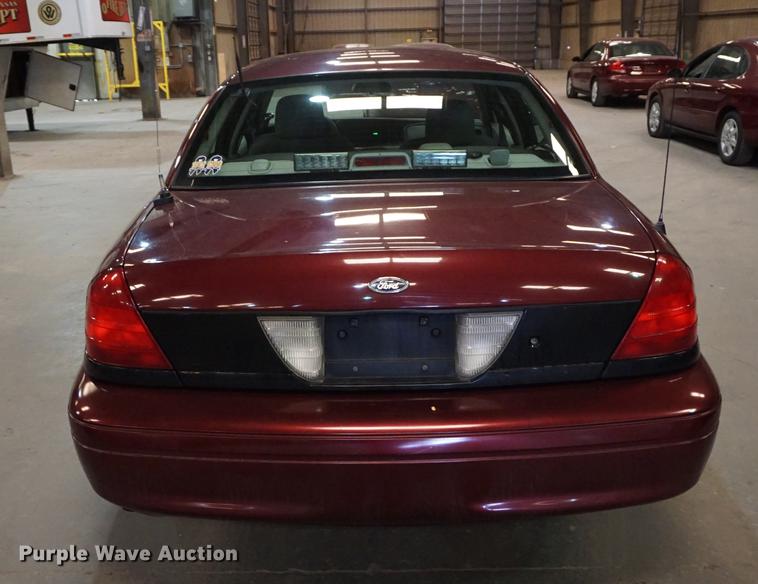 image for item DD7838 2005 Ford Crown Victoria Police Interceptor