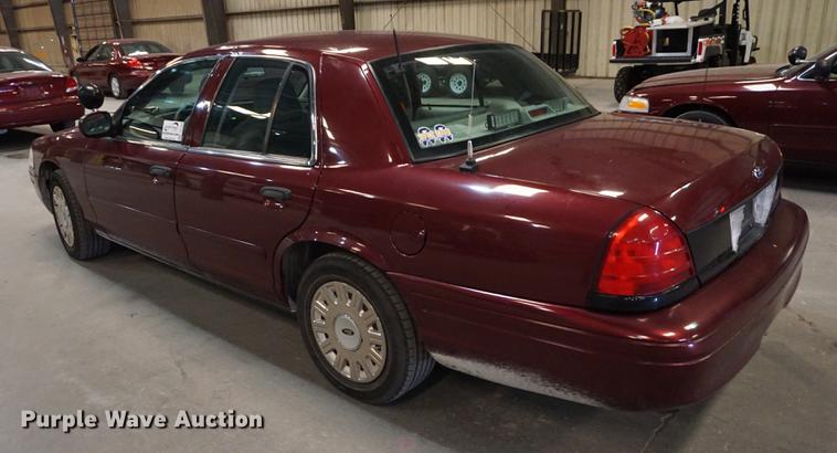 image for item DD7838 2005 Ford Crown Victoria Police Interceptor