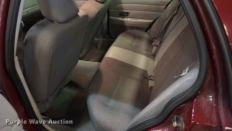 image for item DD7838 2005 Ford Crown Victoria Police Interceptor