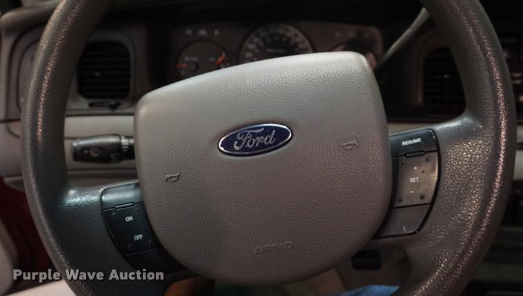 image for item DD7838 2005 Ford Crown Victoria Police Interceptor