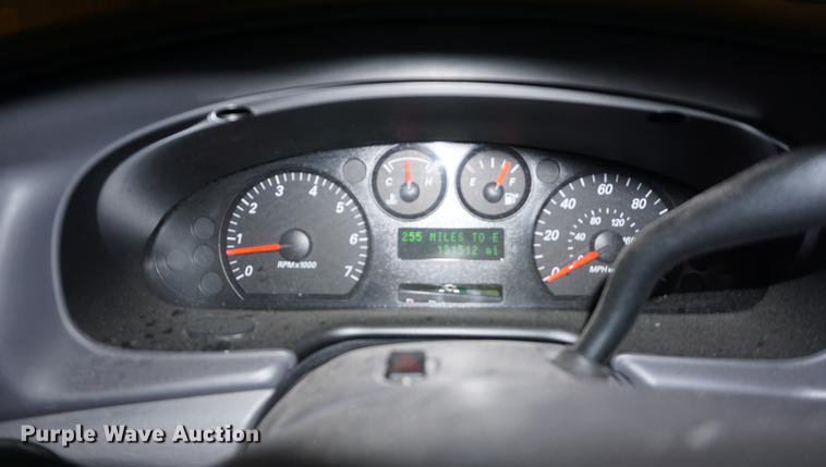 image for item DD7842 2005 Ford Taurus