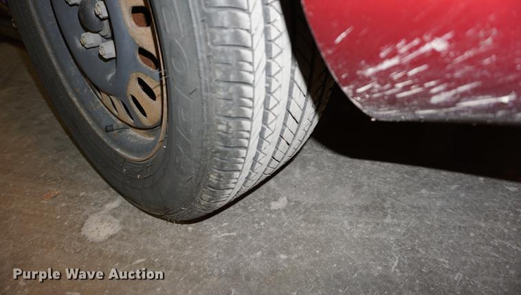 image for item DD7842 2005 Ford Taurus