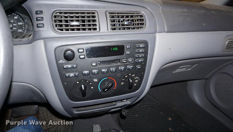 image for item DD7843 2005 Ford Taurus