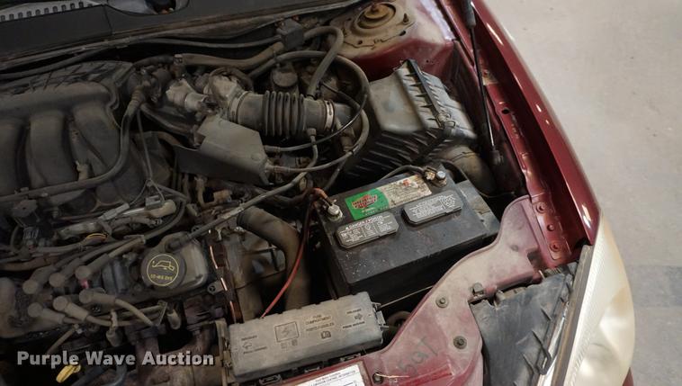 image for item DD7843 2005 Ford Taurus