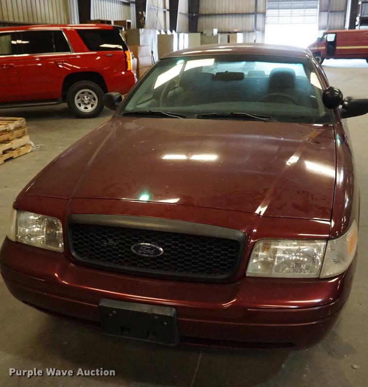 image for item DD7844 2005 Ford Crown Victoria Police Interceptor