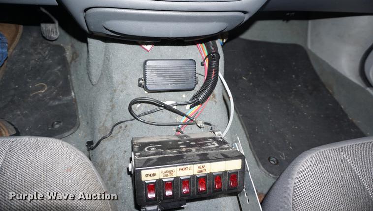 image for item DD7844 2005 Ford Crown Victoria Police Interceptor