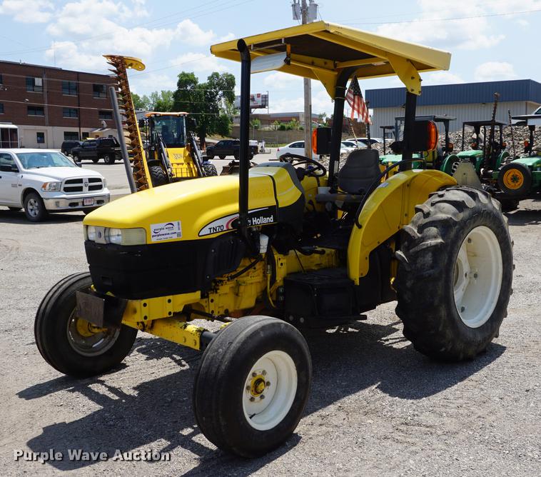image for item DD7862 2003 New Holland TN70 tractor