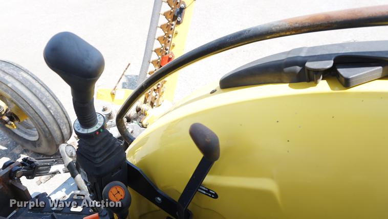 image for item DD7862 2003 New Holland TN70 tractor