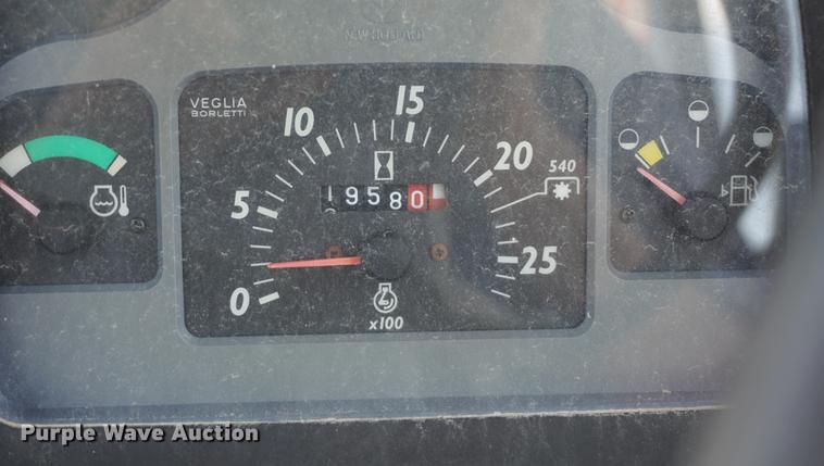 image for item DD7862 2003 New Holland TN70 tractor