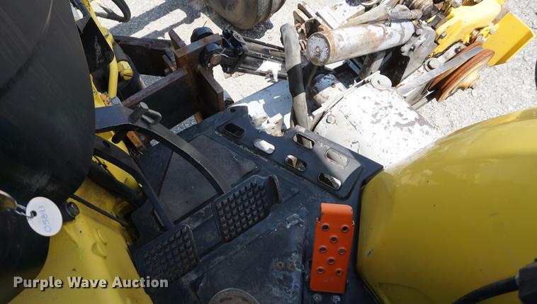 image for item DD7862 2003 New Holland TN70 tractor