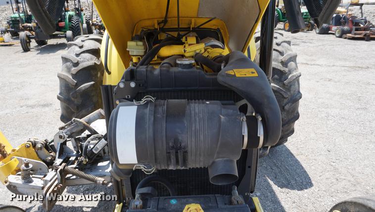 image for item DD7862 2003 New Holland TN70 tractor